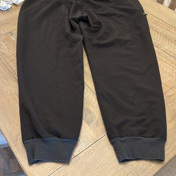 Figs Zamora Maternity Jogger Scrub Pants™ - Picture 10 of 10